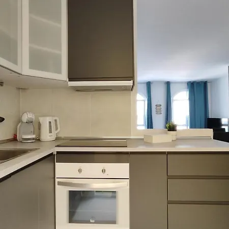 Brisas Apartment, Apartment *